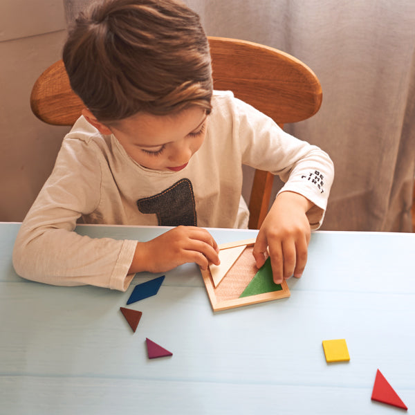 Puzzle Tangram realizado en madera natural con 7 | LEIS (JU0111)