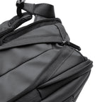 Mochila antirobo extensible, fabricada en PU | KUGAR (MO1048)