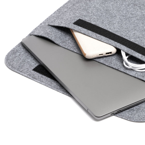 Funda para portátil de 15" realizada en fieltro | AMBER (FU1141)
