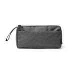 Estuche triangular realizado en 300D RPET con | YULIA (NE1535)