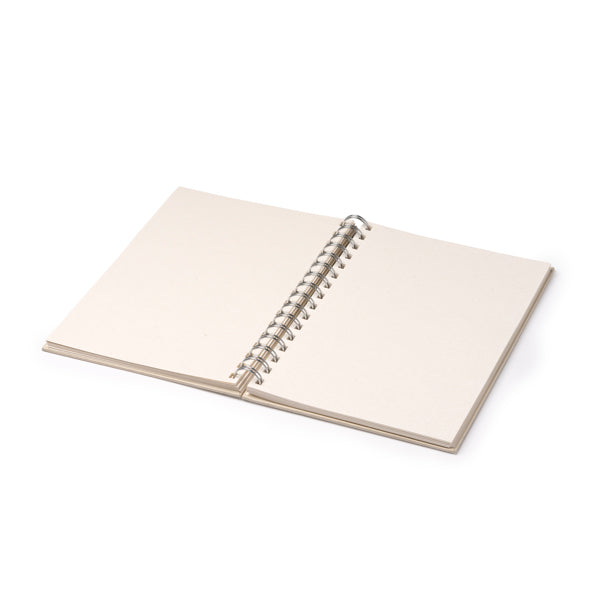 Libreta A5 realizada en cartón reciclado de briks | RANIC (NB1625)