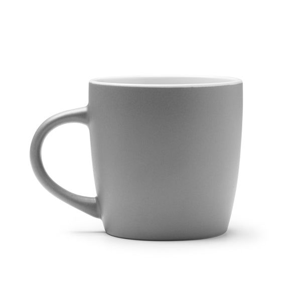 Taza elaborada en cerámica con diseño compacto y | AMIT (TZ1640)
