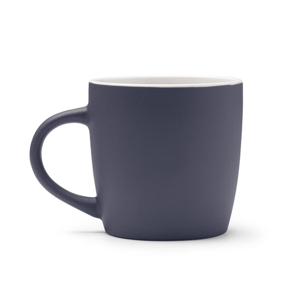 Taza elaborada en cerámica con diseño compacto y | AMIT (TZ1640)