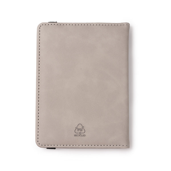 Funda para pasaporte realizada en PU Leather con | MUNDI (PM1774)