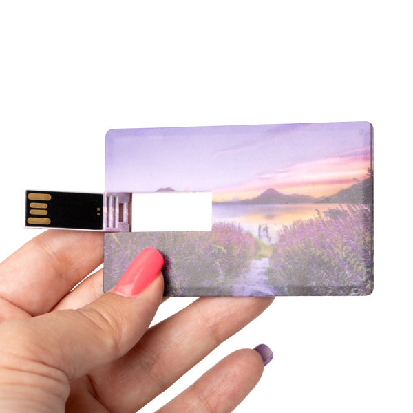 Memoria USB tarjeta con capacidad de 16GB | DATIS (US1858)