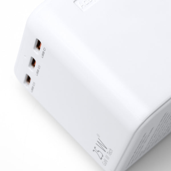 Adaptador de enchufes para viajes elaborado en | NEXAR (CR1860)