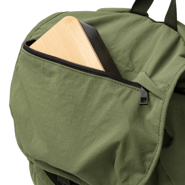 Mochila elaborada en suave Nylon con amplio | KABUKI (MO2025)