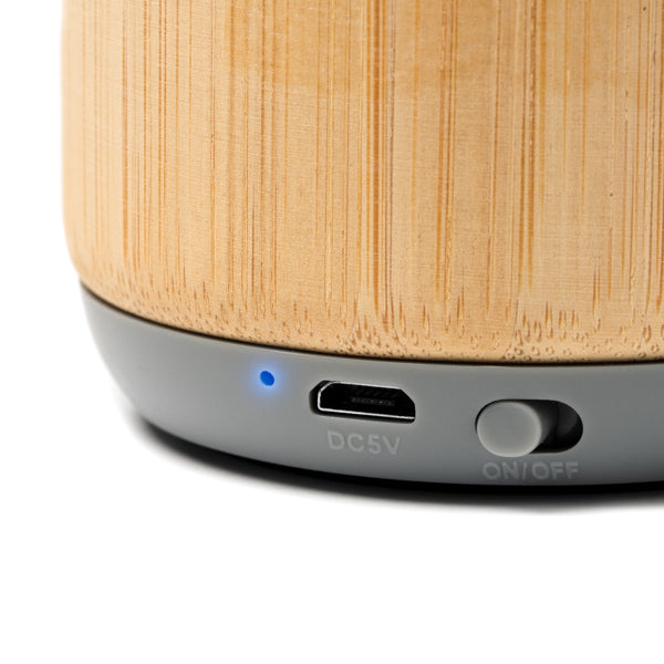 Altavoz inalámbrico con cuerpo elaborado en bambú | SOLUM (BS3199)